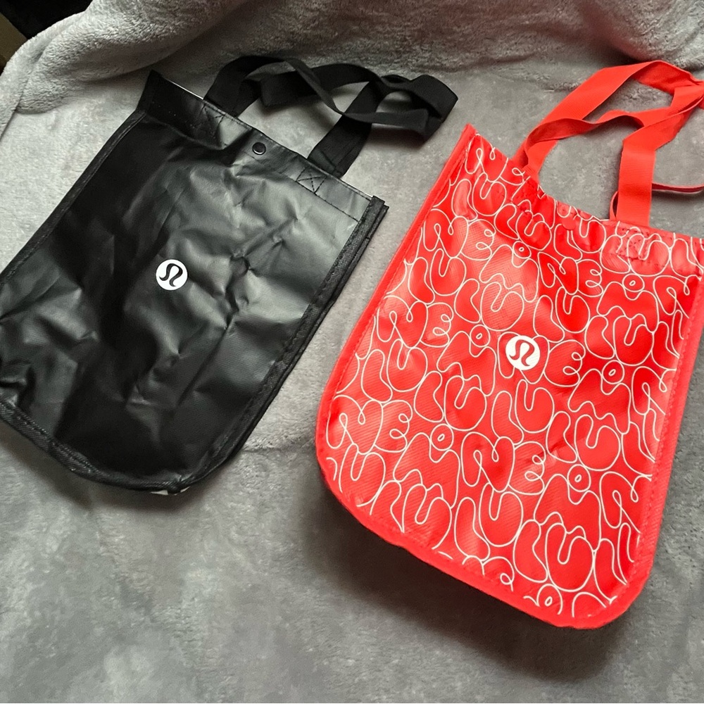lululemon athletica Black and Red Graphic Tote Set
